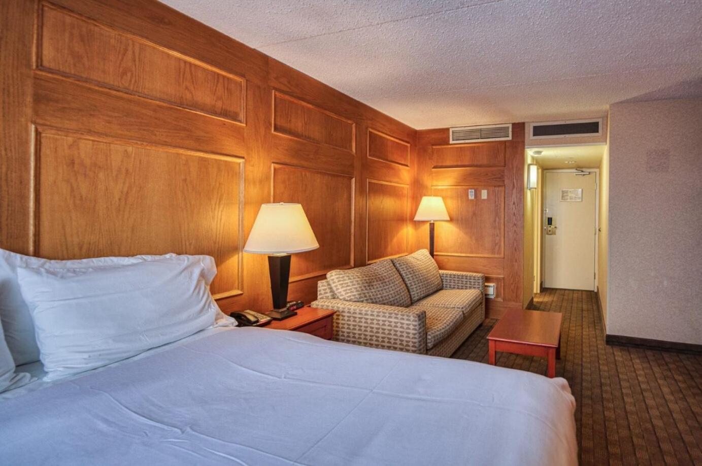 Amenida Residences, Calgary Zewnętrze zdjęcie